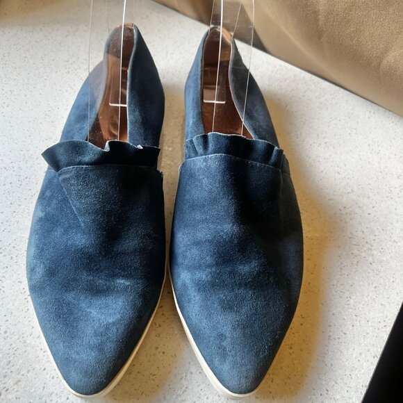 Kenneth Cole Gentle Souls Womens Size 9 Blue Suede Flats With Ruffled Trim - Picture 3 of 12